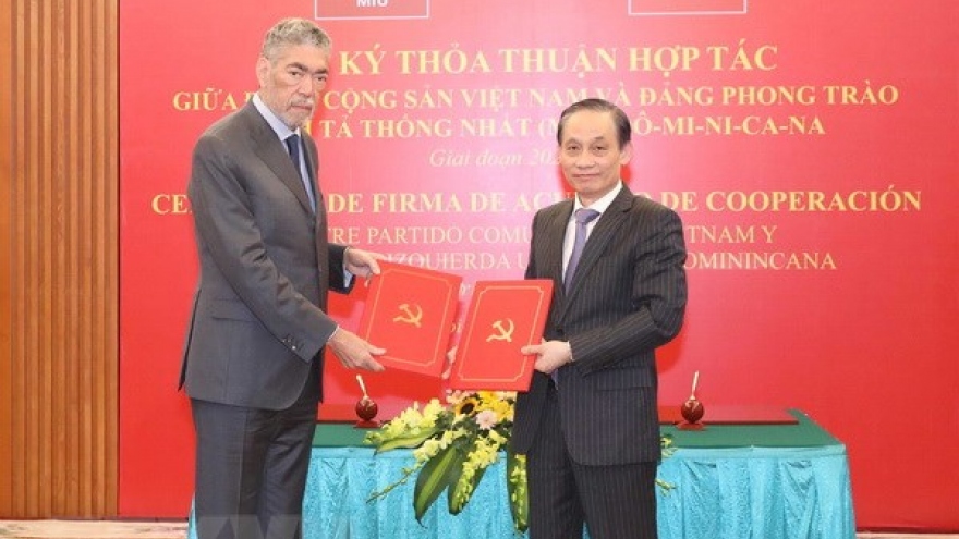 Vietnam, Dominican Republic parties ink cooperation document